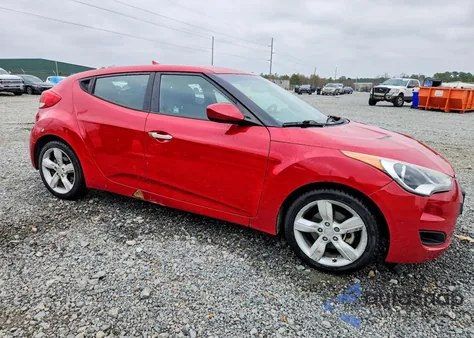 2013 Hyundai Veloster z USA, uszkodzony, nr VIN KMHTC6ADXDU177593